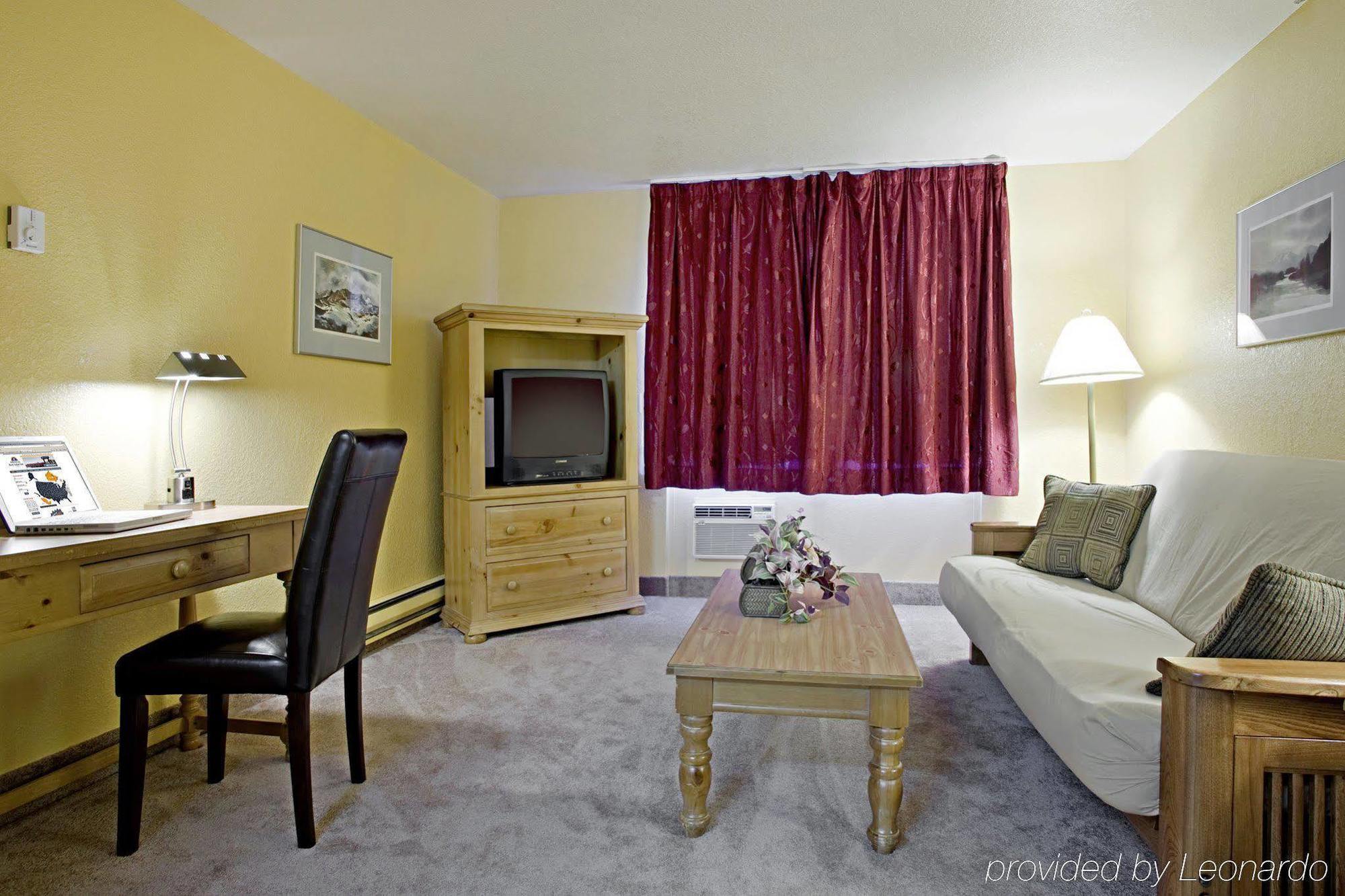 Americas Best Value Inn & Suites Anchorage Airport Bilik gambar
